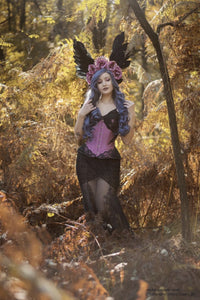 Verlängertes Korsettoberteil mit zarten Spitzenärmeln, dusty pink