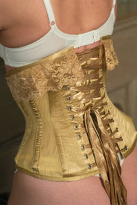 Brautkorsett aus Satin mit sehr feinen Netzverlängerungen, Satin, gold